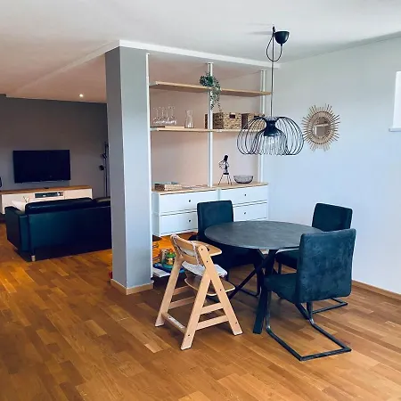 Tolle Mit Seeblick Apartment *