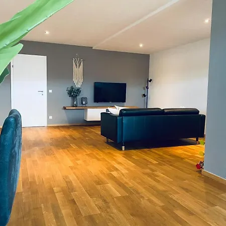 Tolle Mit Seeblick *